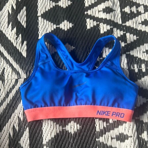 Nike Blue and Pink Top Racerback Design sports bra   E - Picture 1 of 3